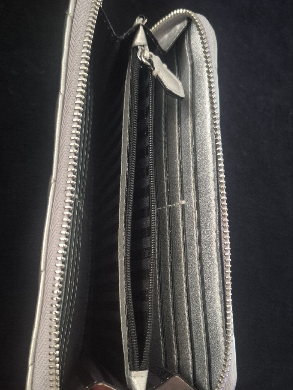 Victoria's Secret Metallic Silver Quilted Zip Wallet - Picture 3 of 4